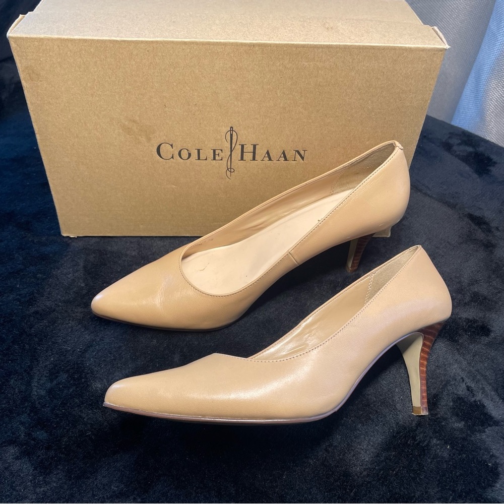 Cole Haan Leather Pumps Size 7. Valeria
